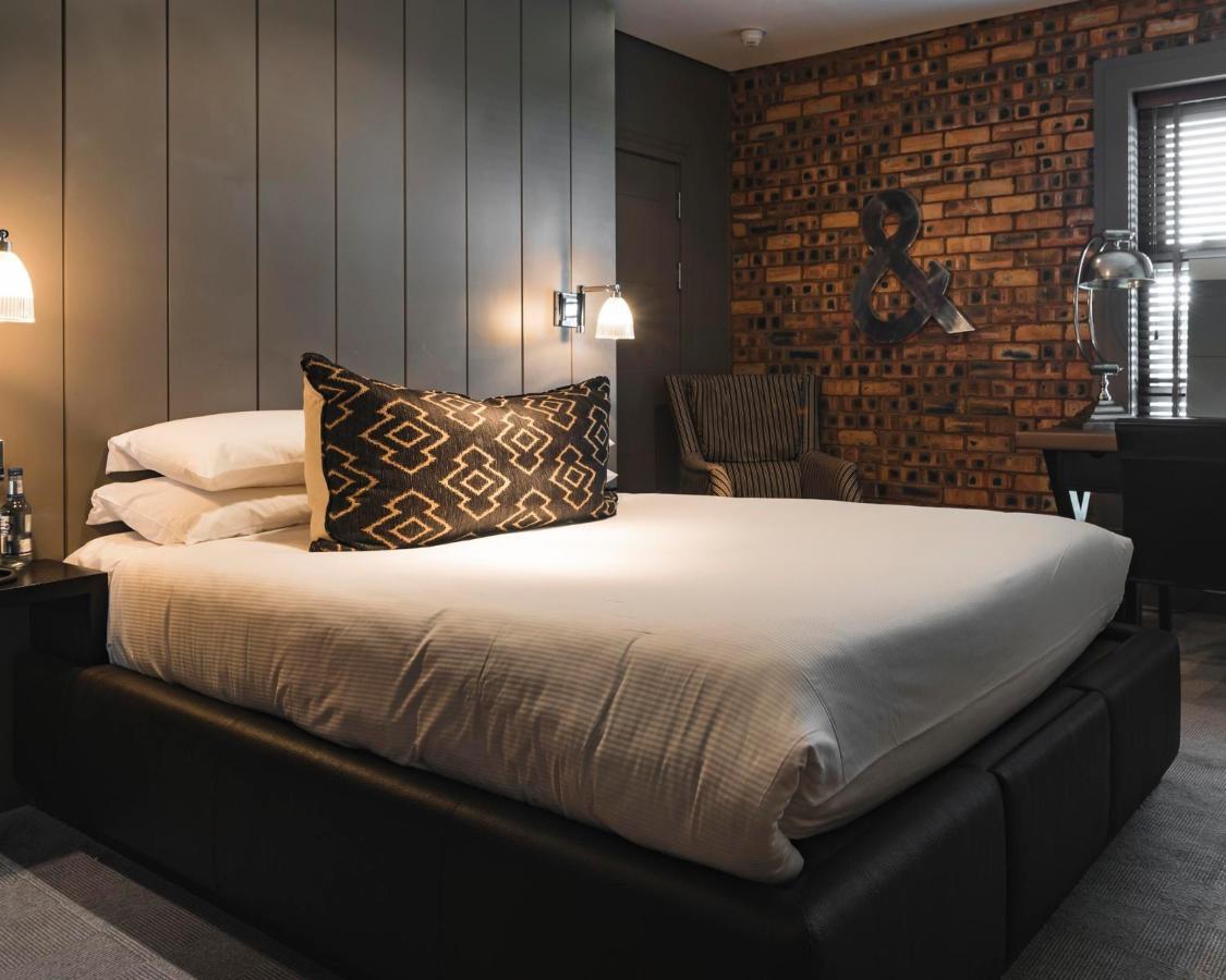 Dakota Edinburgh Hotel 4*